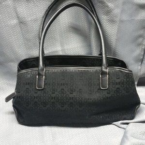 CROFT & BARROW  BLACK CLOTH HAND BAG